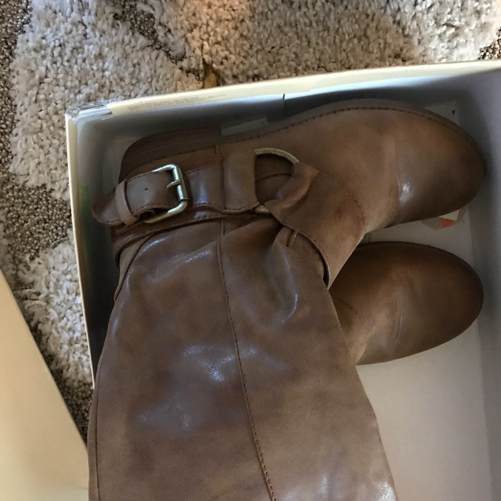 Brown boots